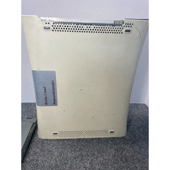 Microsoft Xbox 360 HDMI Console For Parts or Repair - Picture 12 of 14